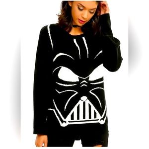 Star Wars by her universe color black and white size XL.